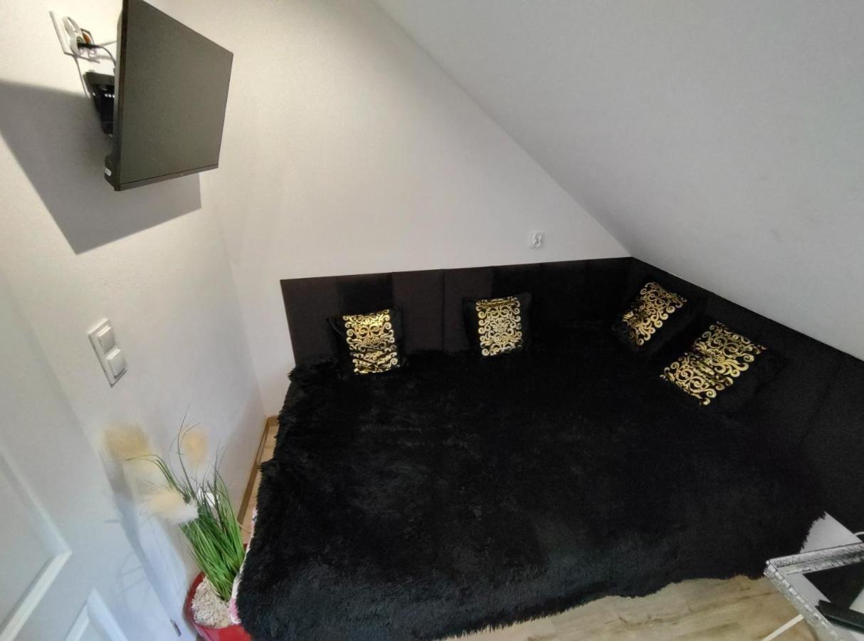 Apt Fiona4 Centrum700M Parking Bezplatny Monitorowany Salon Z Sypialnia Tv Lazienka Kuchnia Rekuperacja Karpacz Kültér fotó